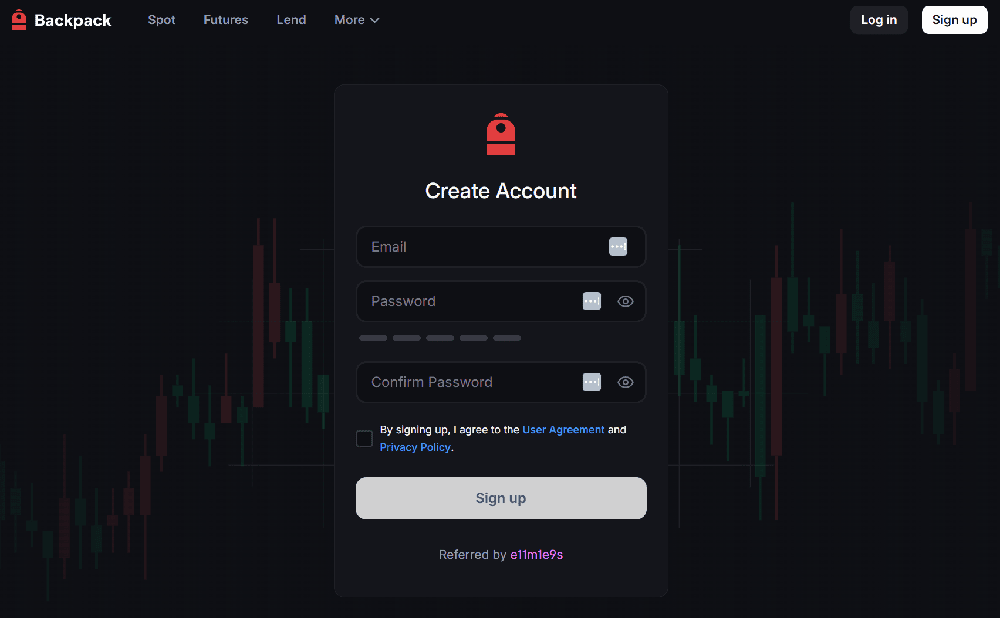 شاشة تسجيل Backpack مع حقل كود الإحالة